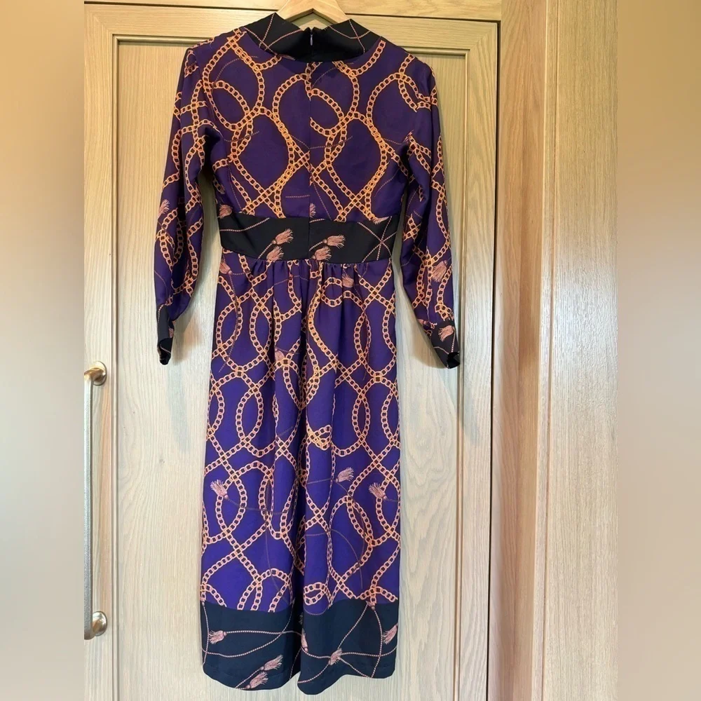 Neiman Marcus Vintage Dress Purple Chain Print V Neck Midi Dress / 2